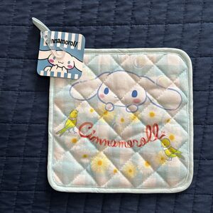 NEW Cinnamoroll Gingham Pot Holder Sanrio Cooking Baking NWT